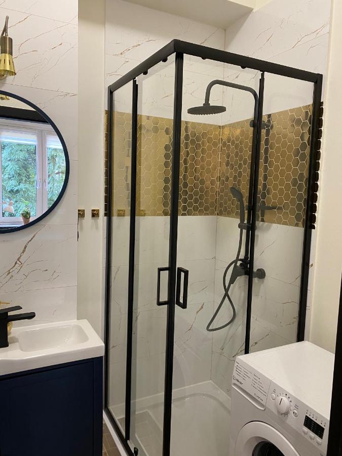 Przytulny I Nowoczesny Apartament Malgosi, 10 Min Pieszo Od Dworca I Galerii Катовице Екстериор снимка